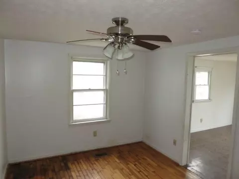 643 Vine St, Paris, KY 40361 photo 11