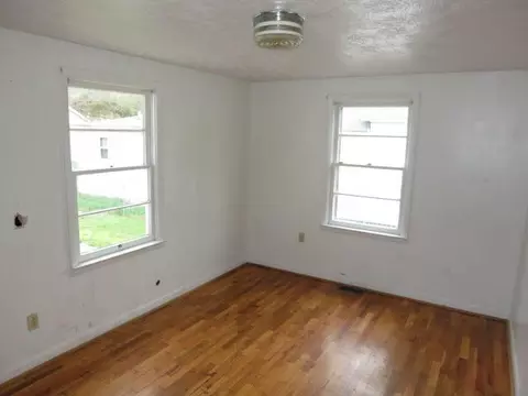 643 Vine St, Paris, KY 40361 photo 13