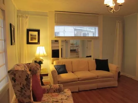 104 Walnut, Berea, KY 40403 photo 4