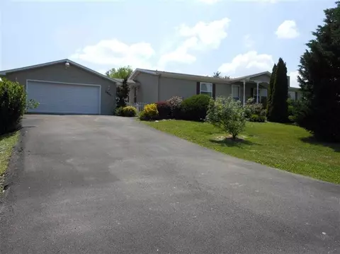 2927 Rogers Rd, Lancaster, KY 40444 photo 2