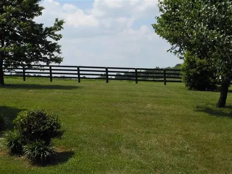 2927 Rogers Rd, Lancaster, KY 40444 photo 38