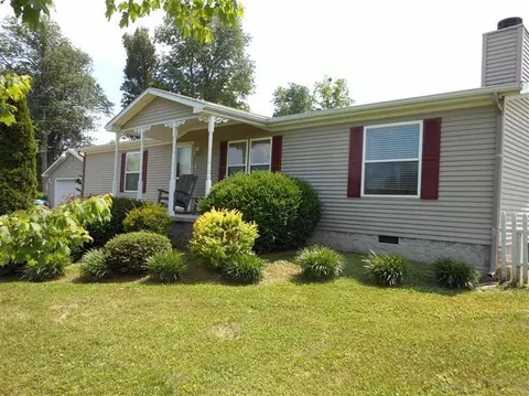 2927 Rogers Rd, Lancaster, KY 40444 photo 3