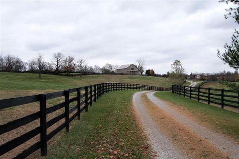 795 Bethlehem Rd, Paris, KY 40361 photo 1