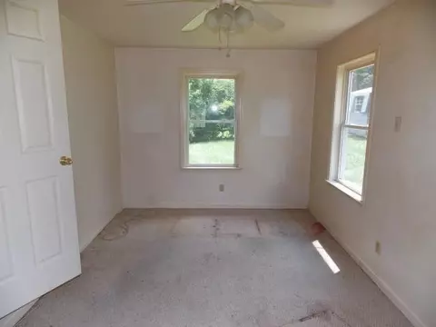 112 Castile Ct, Frankfort, KY 40601 photo 5