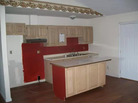 972 Hill Rd, Paris, KY 40361 photo 2