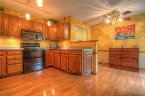 138 Redbud Dr, Berea, KY 40403 photo 8