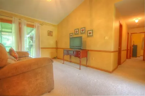 138 Redbud Dr, Berea, KY 40403 photo 5
