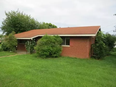 102 E Robinson Ct, Winchester, KY 40391 photo 1