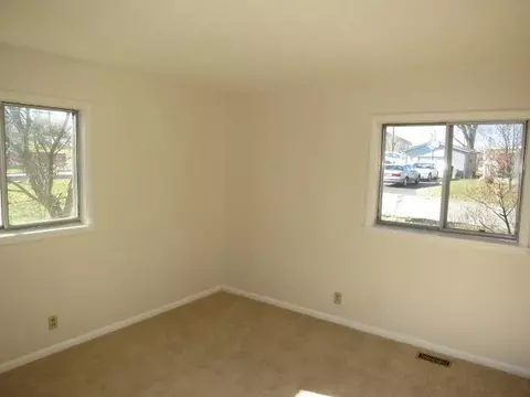 102 E Robinson Ct, Winchester, KY 40391 photo 9