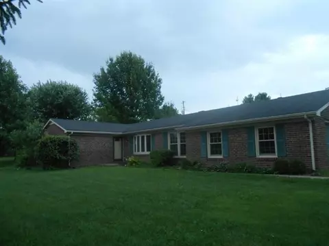 331 Farmbrook Cir, Frankfort, KY 40601 photo 1