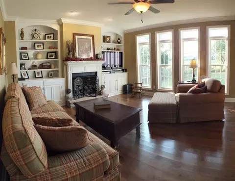 433 Paddock Dr, Versailles, KY 40383 photo 5