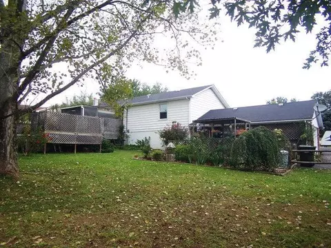 95 Baker Ct, Berea, KY 40403 photo 2