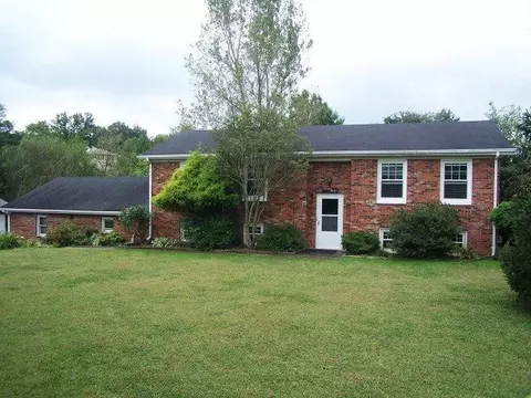 95 Baker Ct, Berea, KY 40403 photo 1