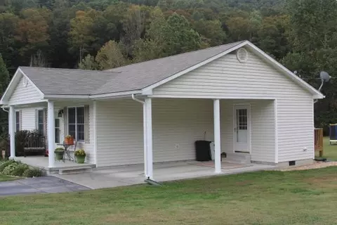 61 Clover Ln, Stanton, KY 40380 photo 10