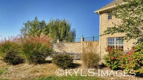 2014 Johnson Rd, Springfield, KY 40069 photo 4