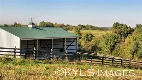 2014 Johnson Rd, Springfield, KY 40069 photo 12