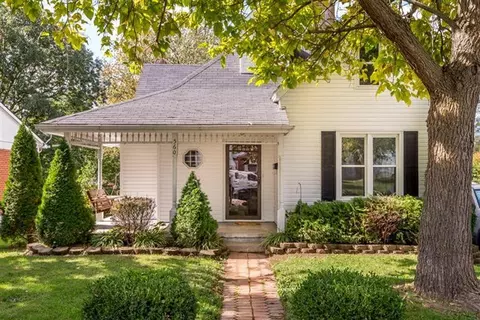 560 Walnut St, Georgetown, KY 40324 photo 1