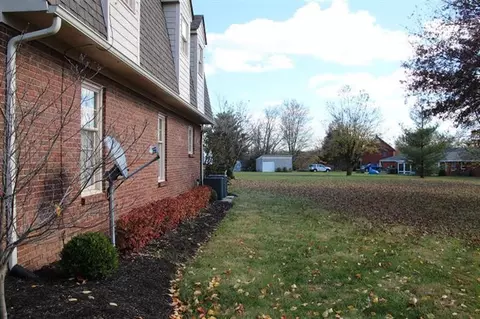 404 Clifton Ct, Winchester, KY 40391 photo 11