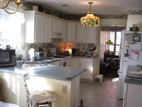 136 Old Post Rd, Paris, KY 40361 photo 10
