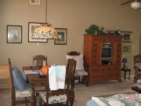 136 Old Post Rd, Paris, KY 40361 photo 8