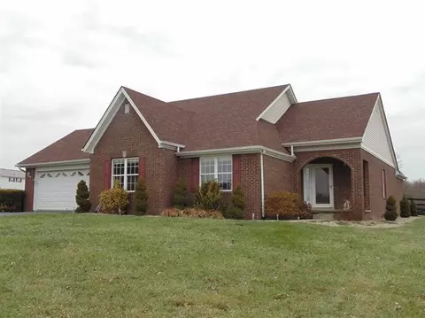203 Falcon Ct, Berea, KY 40403 photo 2