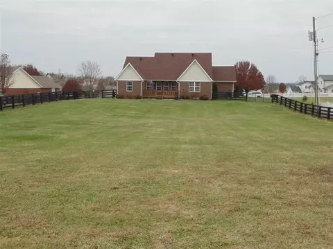 203 Falcon Ct, Berea, KY 40403 photo 8