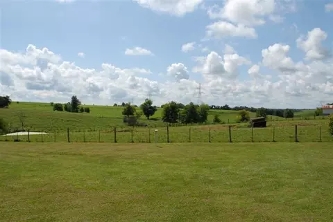 119 Doe Run, Lancaster, KY 40444 photo 2