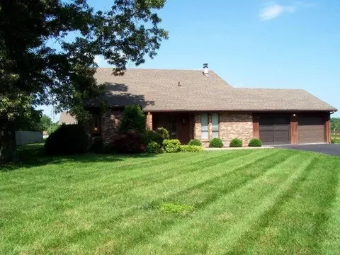 326 Pine St, Berea, KY 40403 photo 1