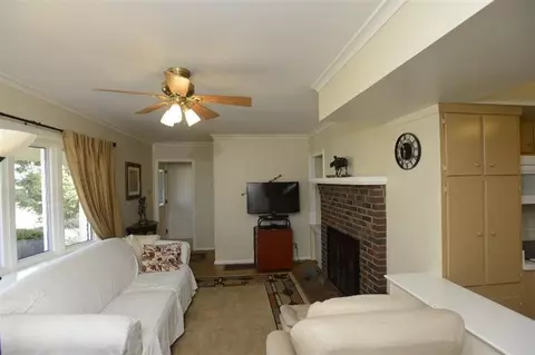 206 Sioux Trl, Georgetown, KY 40324 photo 5