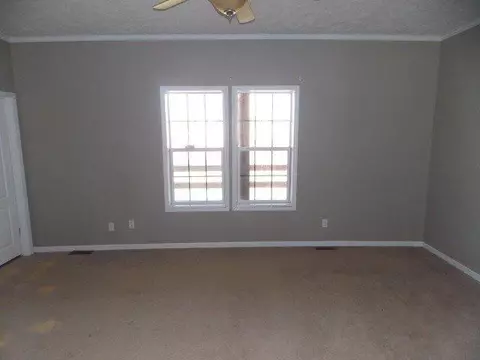 121 Redbud Ln, Georgetown, KY 40324 photo 9