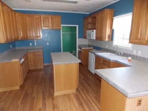 121 Redbud Ln, Georgetown, KY 40324 photo 3