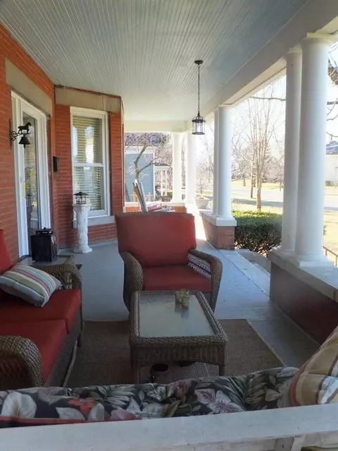 540 E Main, Danville, KY 40422 photo 2
