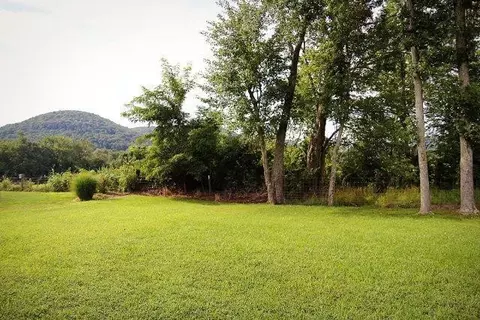 284 Keith Dr, Berea, KY 40403 photo 5