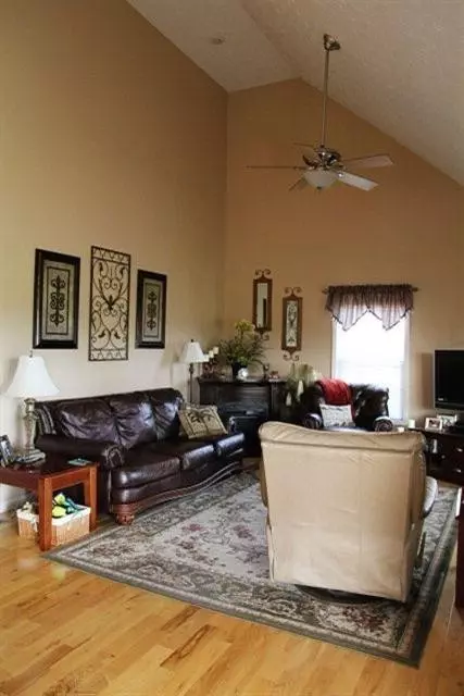 284 Keith Dr, Berea, KY 40403 photo 7