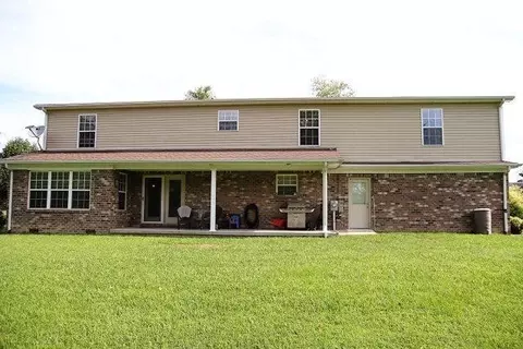 284 Keith Dr, Berea, KY 40403 photo 2