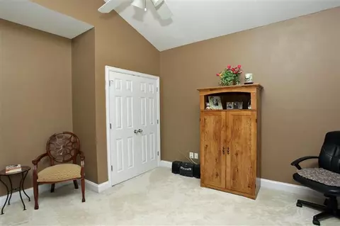116 Hidden Paddock Ln, Georgetown, KY 40324 photo 3