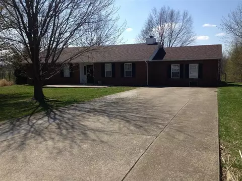 206 Thoroughbred Way, Berea, KY 40403 photo 2