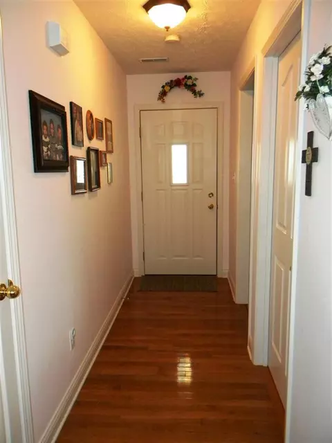 106 Haney Ct, Georgetown, KY 40324 photo 3
