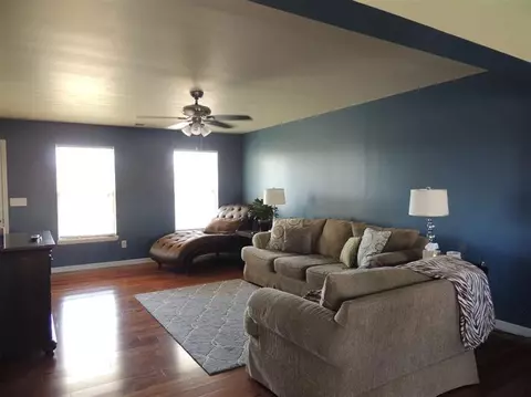 184 Stephen, Georgetown, KY 40324 photo 3
