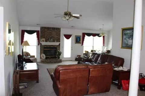 100 Bronte Pl, Georgetown, KY 40324 photo 4