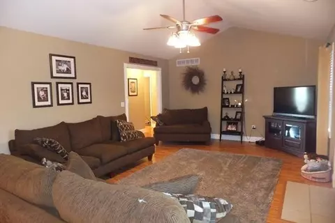 449 Pine Hurst Dr, Mount Sterling, KY 40353 photo 3