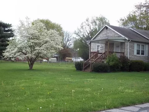 506 Oak St, Georgetown, KY 40324 photo 2