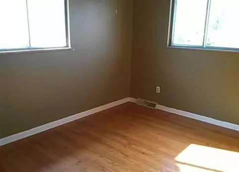404 W 2nd St, Grayson, KY 41143 photo 4