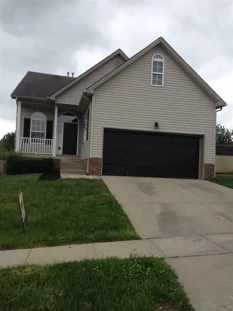 102 Mayflower Ct, Georgetown, KY 40324 photo 1