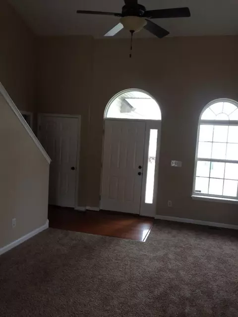 102 Mayflower Ct, Georgetown, KY 40324 photo 2