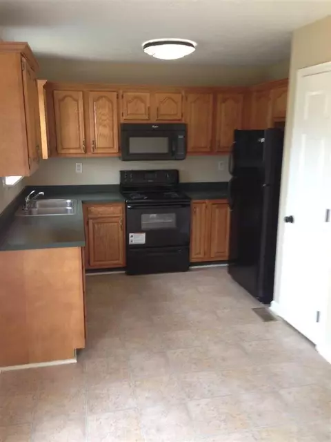 102 Mayflower Ct, Georgetown, KY 40324 photo 4