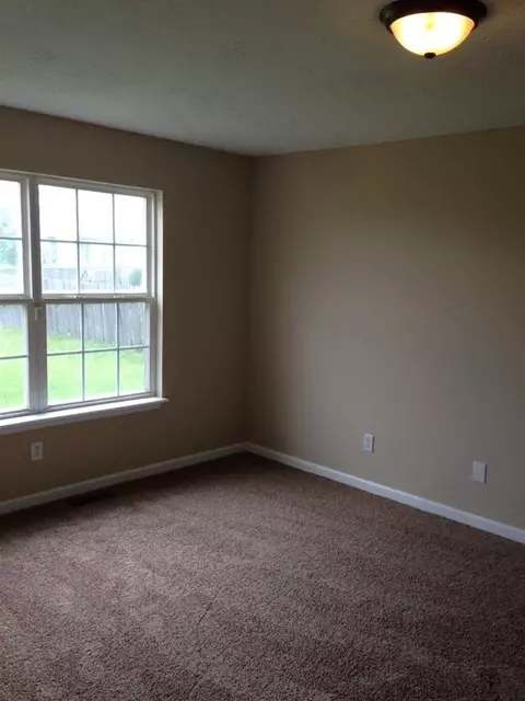102 Mayflower Ct, Georgetown, KY 40324 photo 6