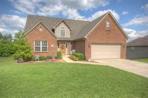114 Legacy Dr, Berea, KY 40403 photo 1