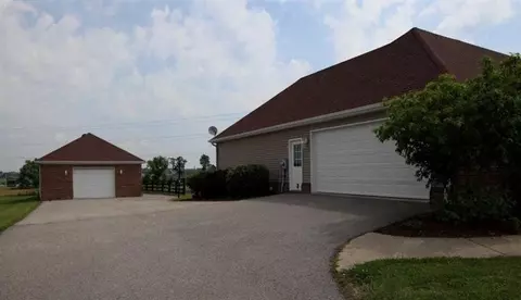 261 Cleo Ave, Lancaster, KY 40444 photo 32