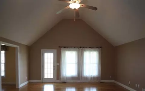 261 Cleo Ave, Lancaster, KY 40444 photo 8